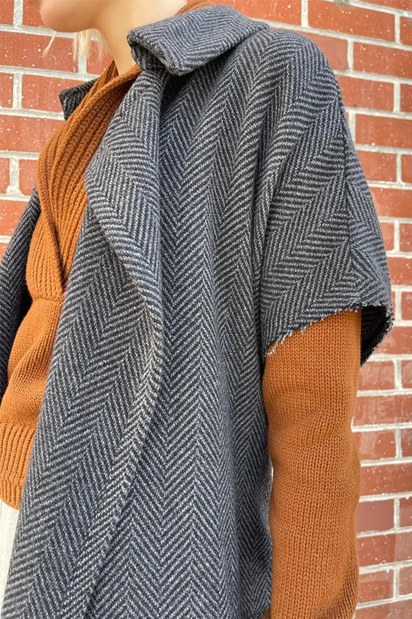 Herringbone Sleeveless Trench Coat in Gray (Sold Out)